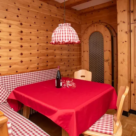 Alpenkoenig By Loewenherz * Mittenwald